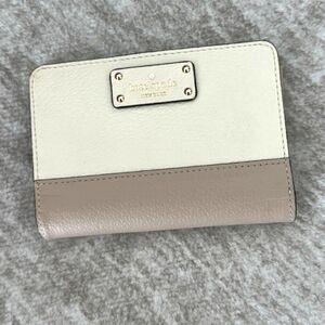 Kate Spade Cream and Tan Wallet